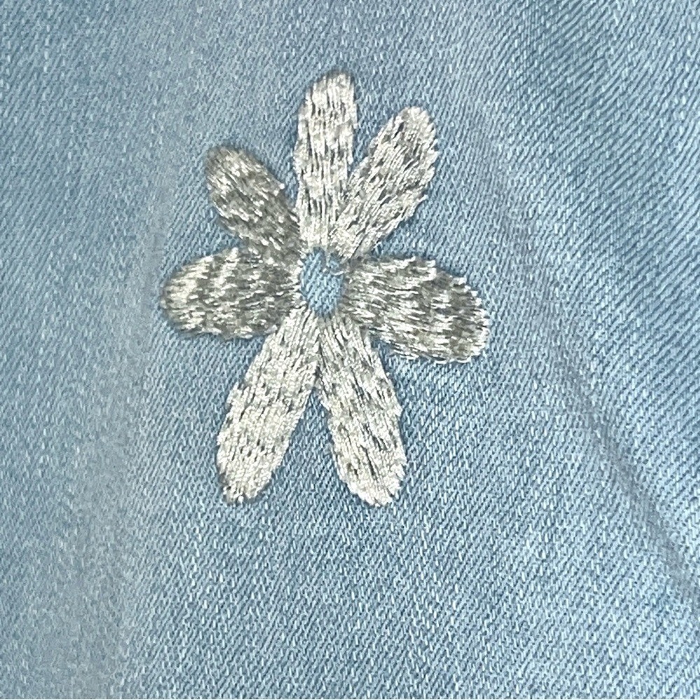 Hollister High Rise Flare Jeans Women's/Juniors 9R Blue Light Wash Embroidered - Picture 5 of 15